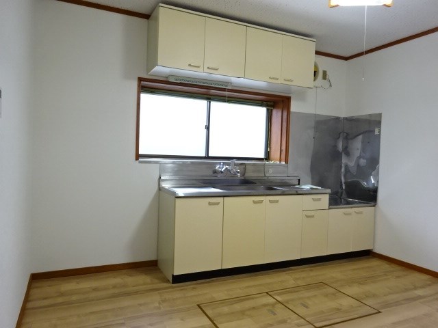 新山ニュータウン平家一戸建 キッチン
