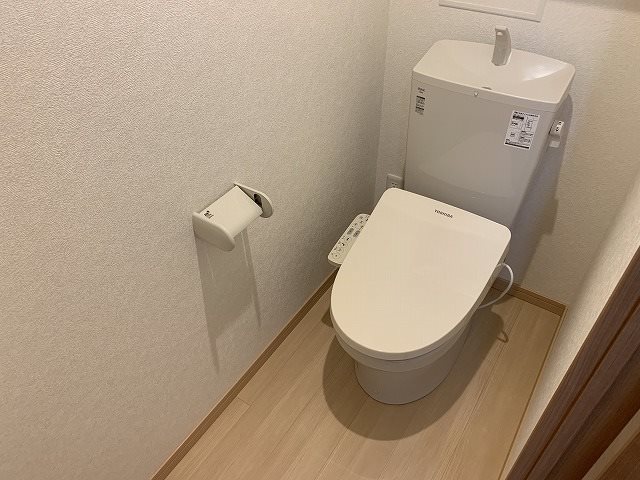 オーク・ルミナスⅡ トイレ