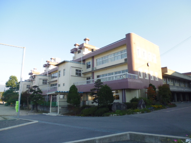 アイオーラＴ.Ｓ 中学校