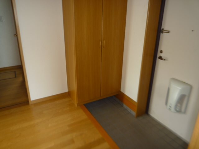 エステートマンションセンタープラザ1番館 玄関