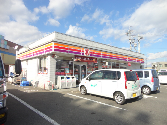 カーサプルメリア コンビニ