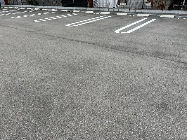 ヴィオーラ御園 駐車場