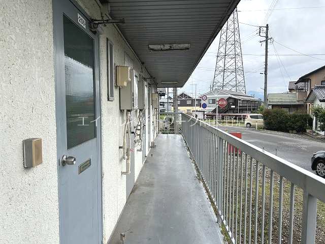 ハイツ山崎 エントランス
