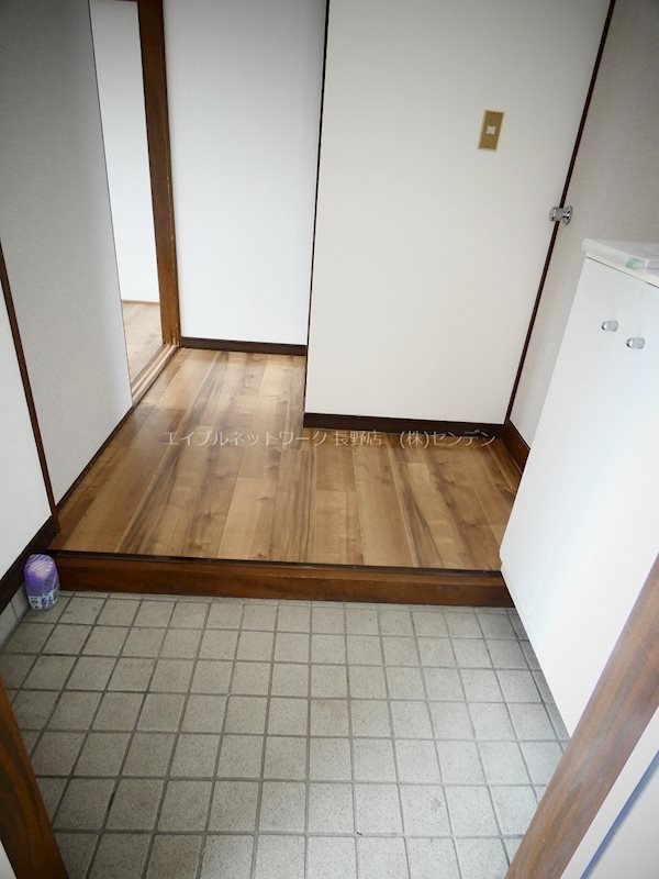 サンハイツ田中 玄関