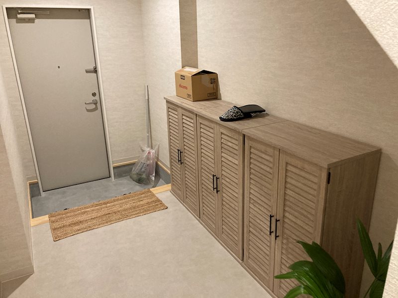 Share house Lana 玄関