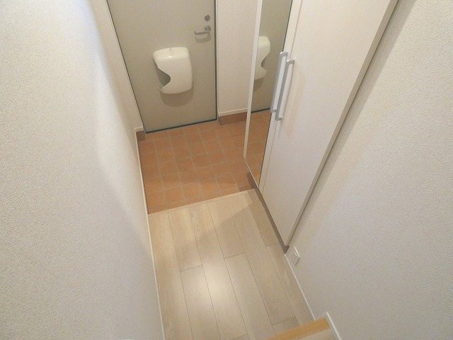 サニーテラス　B 玄関
