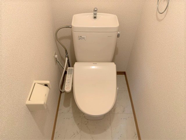 オワゾーブルーA トイレ