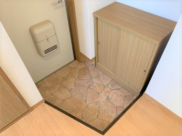オワゾーブルーA 玄関