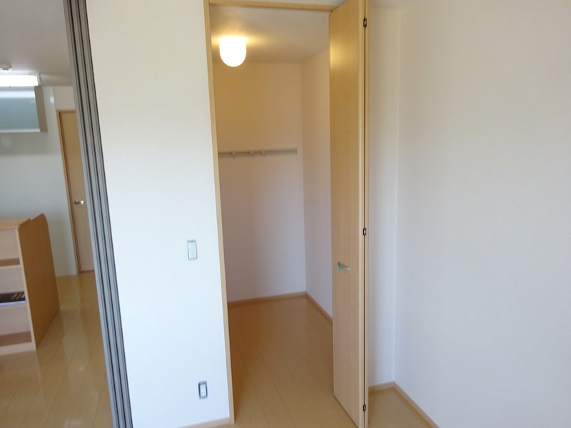 アザレアガーデン 収納