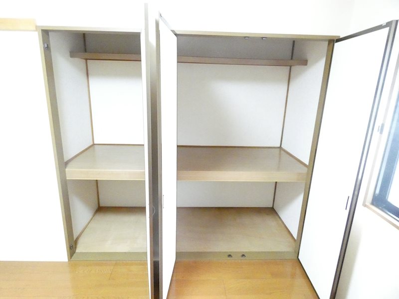 カルム松沢B 収納