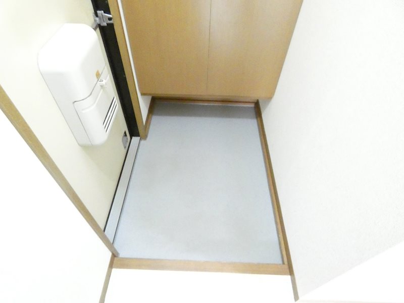 カルム松沢B 玄関