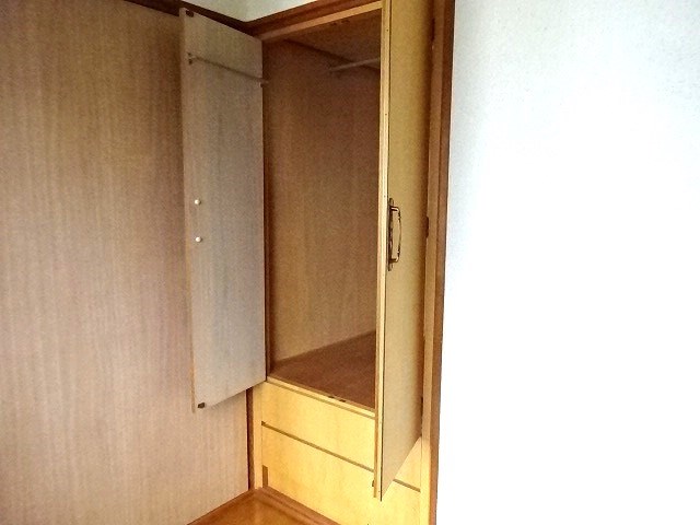 グリーンハイム土屋 収納