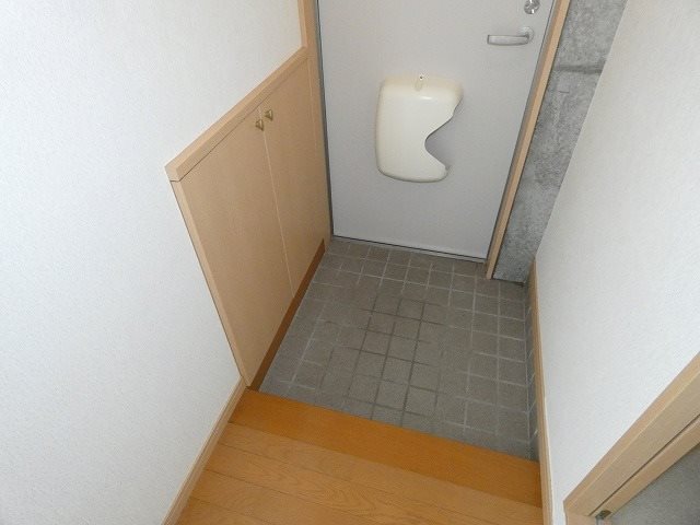 楓青山ハイツＡ 玄関