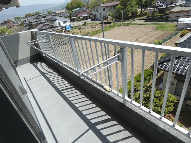 楓青山ハイツＡ ベランダ