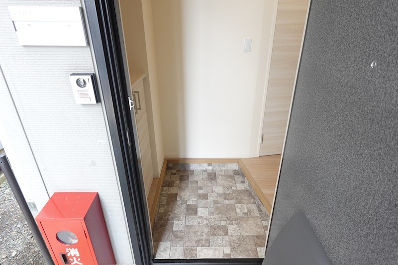アドヴァンス大屋B 玄関