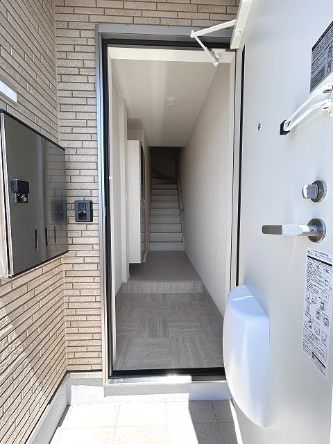 ヴィラ 二ツ柳 玄関