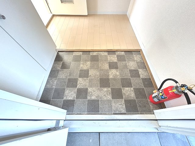 エステート吉田　Ｓ棟 玄関