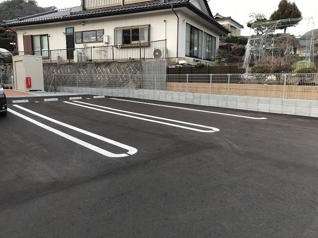 ソッフィオーネⅠ 駐車場