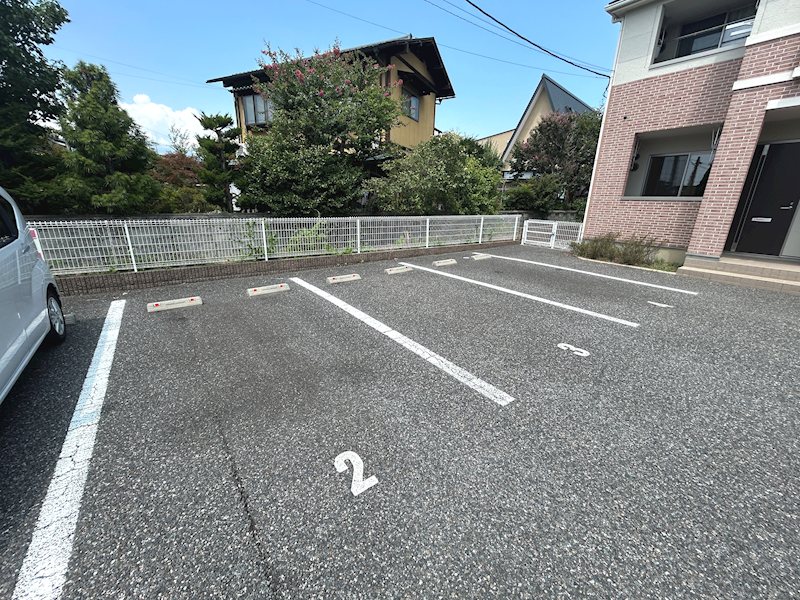 エポック鎌田 駐車場