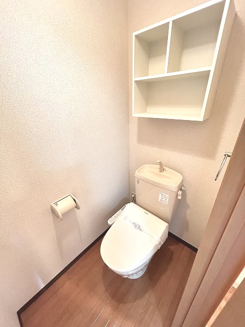 サープラスマロニエ トイレ