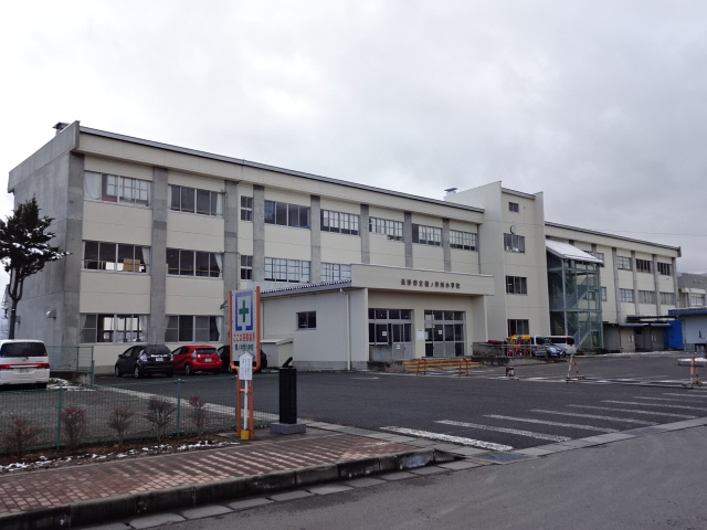 新井貸家　C 小学校