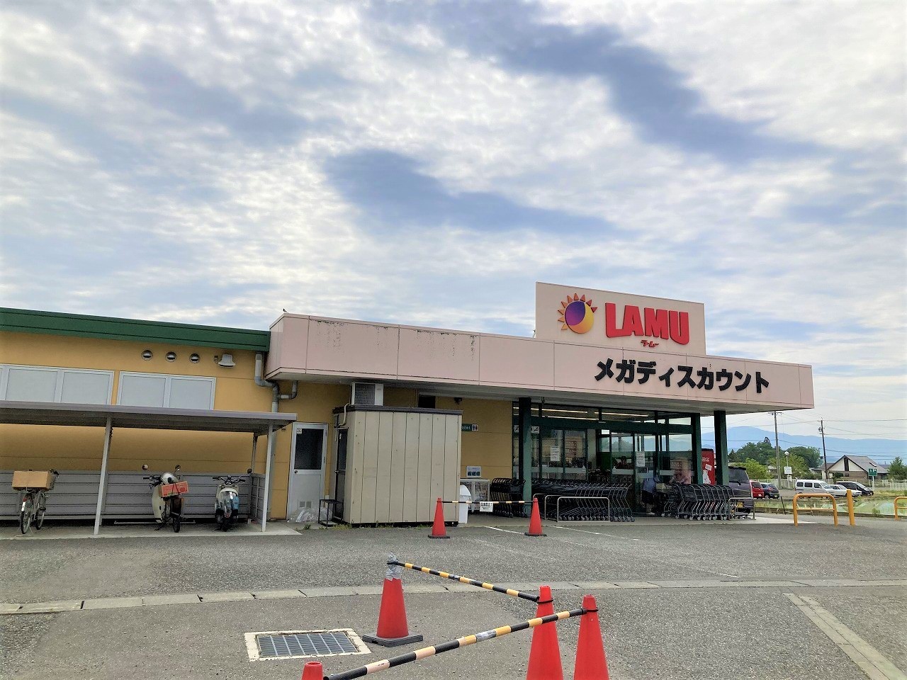 ヴィラ安曇野 スーパー