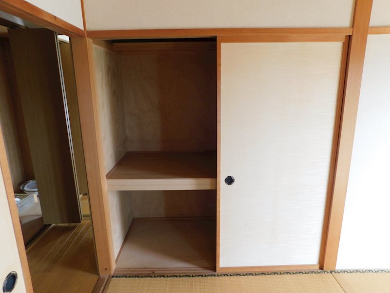 東アパート 収納