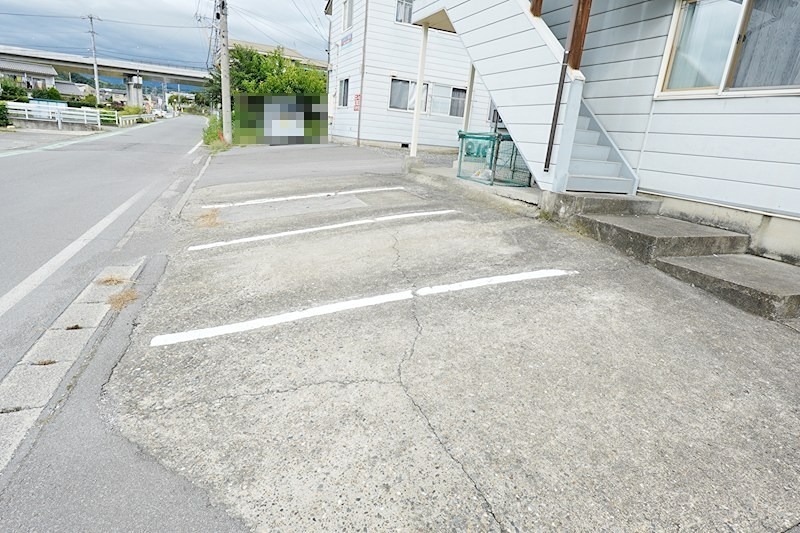 蒼久保サンルートマンション 駐車場