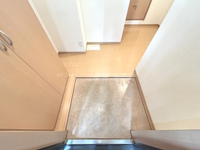 ディッツオ・東口 玄関