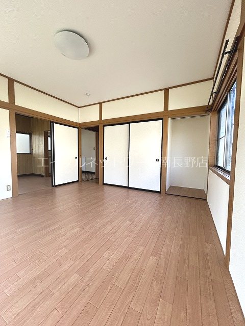 小林貸住宅（青木島）1 リビング