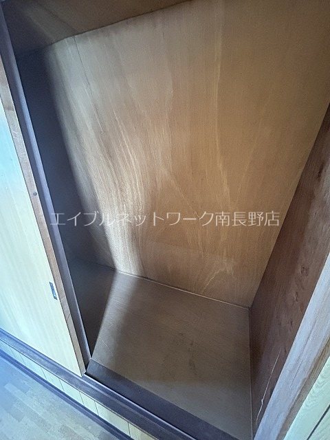 小林貸住宅（青木島）1 収納
