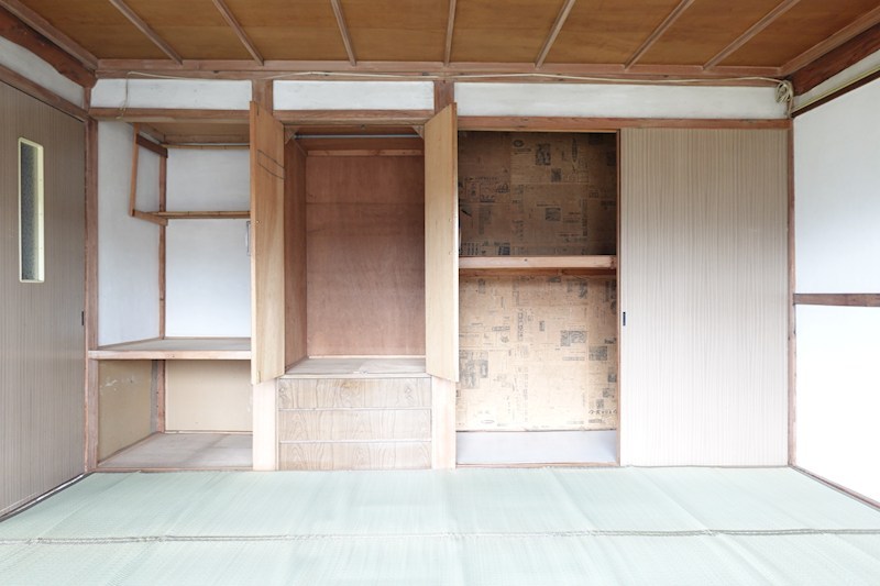 サンビューレ塩川貸家 収納