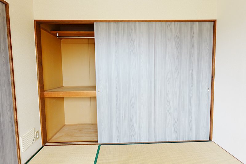 アップルハイツ英 収納