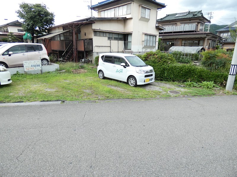 レジデンス柴宮 駐車場