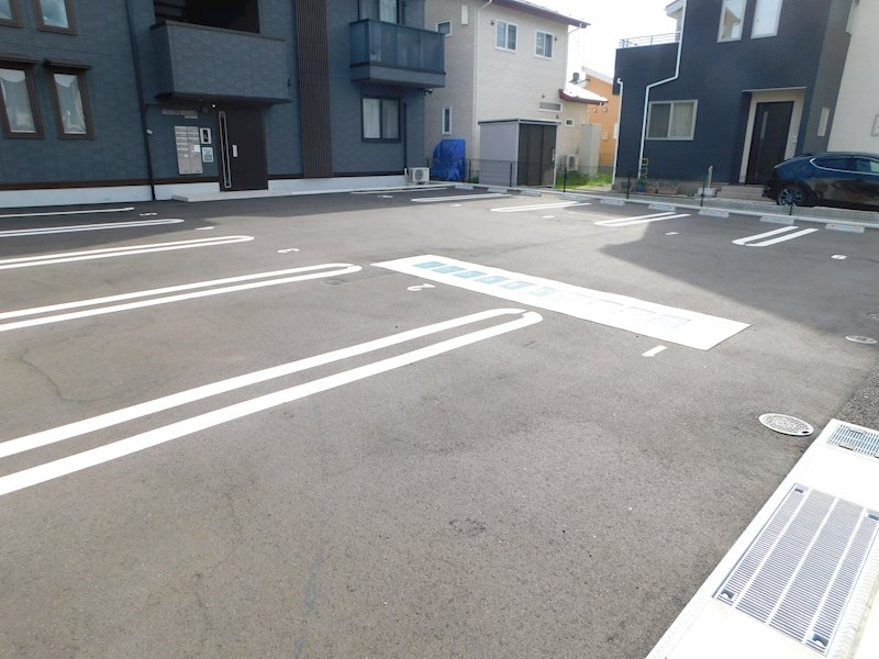 GRAND　D-ROOM 堅石 駐車場