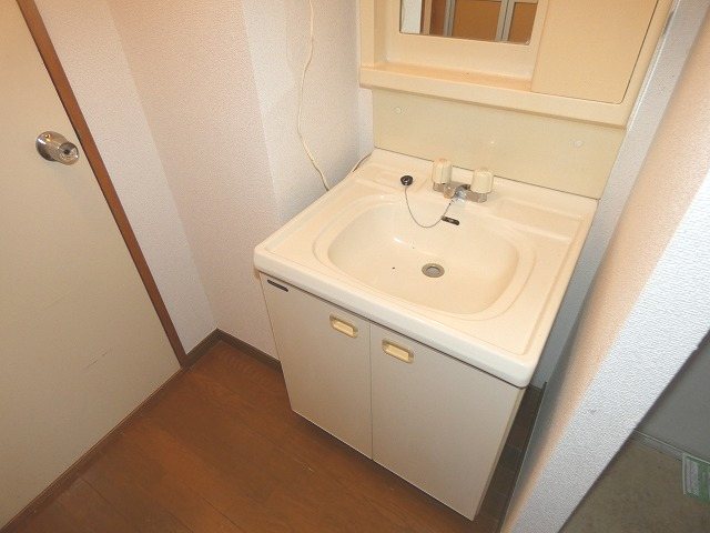 ウエストハイツ 洗面所