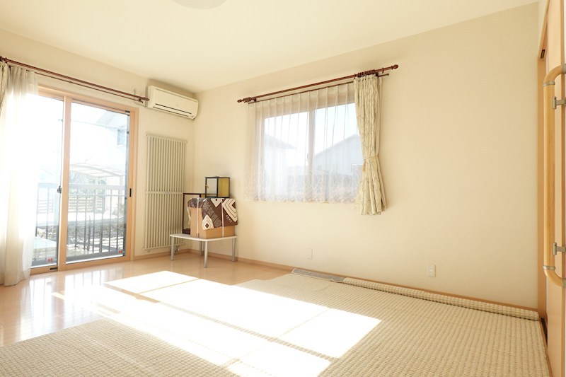 小山様貸住宅 ベッドルーム