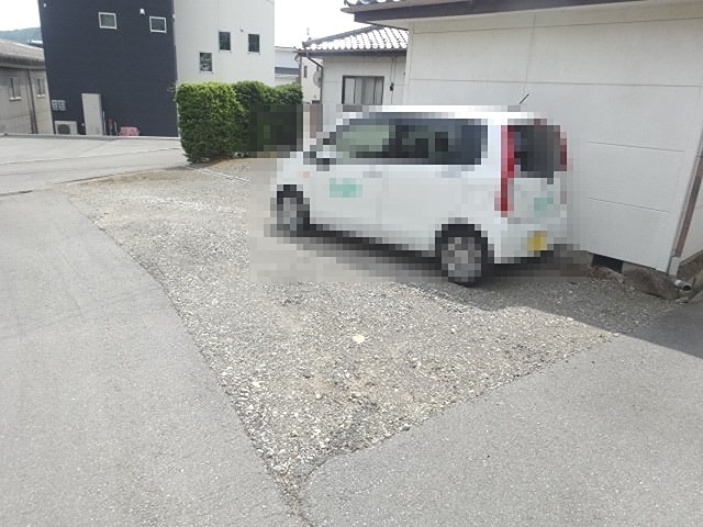 伊豆宮ハイツ Ｆ 駐車場
