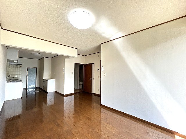 グランドシティ坂田 リビング