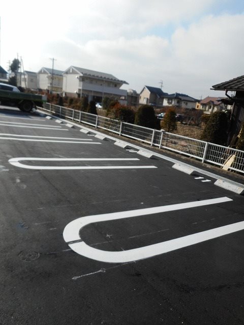 エスペラント ヴォヌール 駐車場