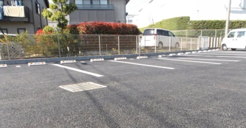 Erfolg・F 駐車場