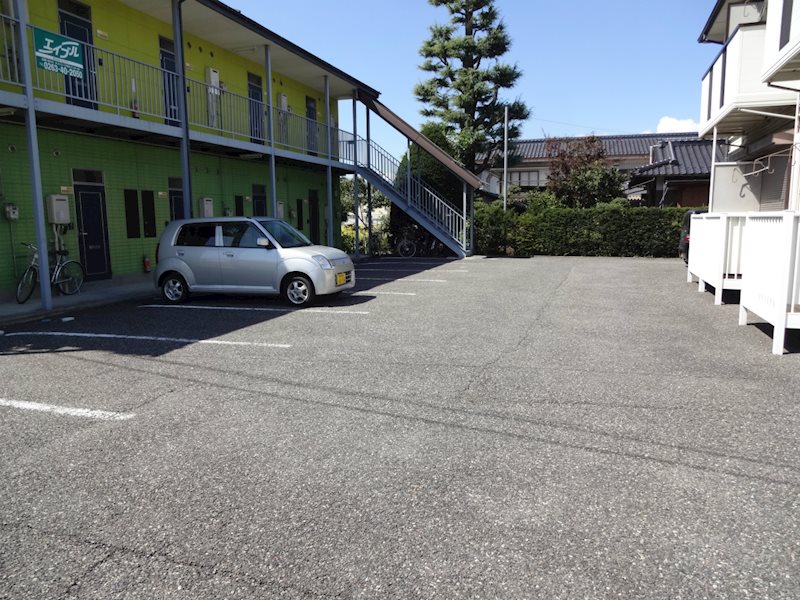 グリーンタウンクボタⅡ 駐車場