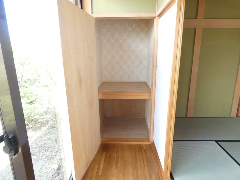 T内田貸家 収納