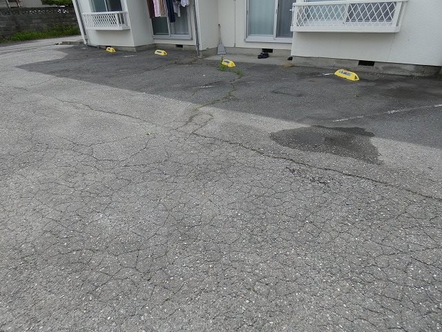 カワキタハイツ 駐車場