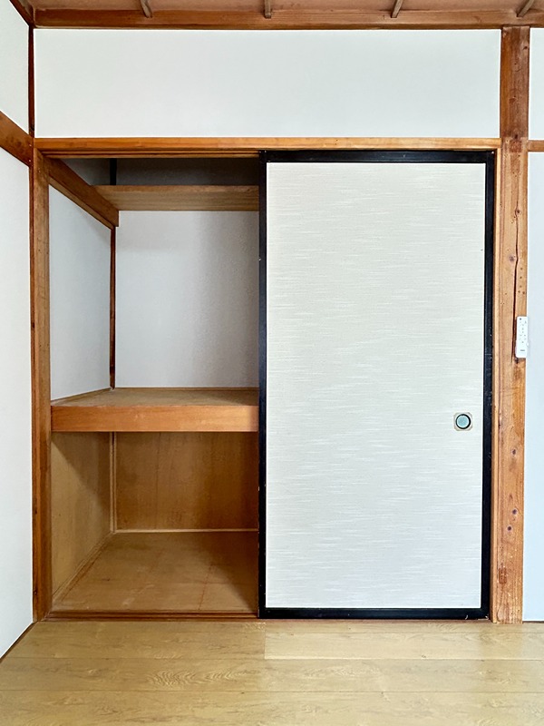 穂波温泉西湯ベランダ付戸建 収納
