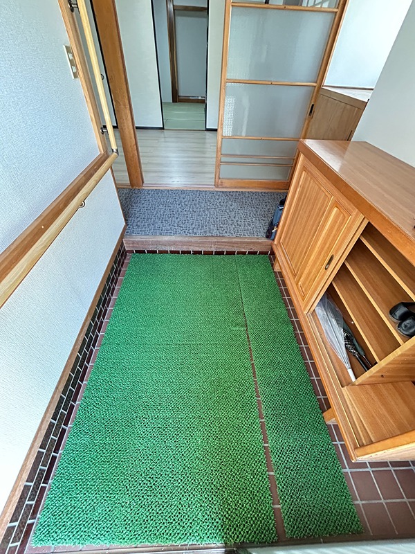 穂波温泉西湯ベランダ付戸建 玄関