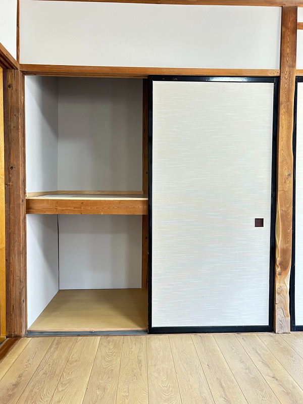 穂波温泉西湯ベランダ付戸建 収納
