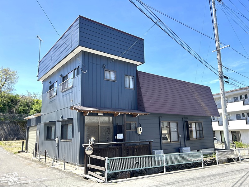 穂波温泉西湯ガレージ付戸建 外観