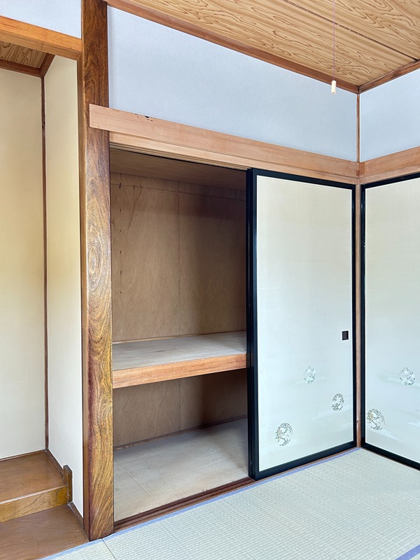 穂波温泉西湯ガレージ付戸建 収納