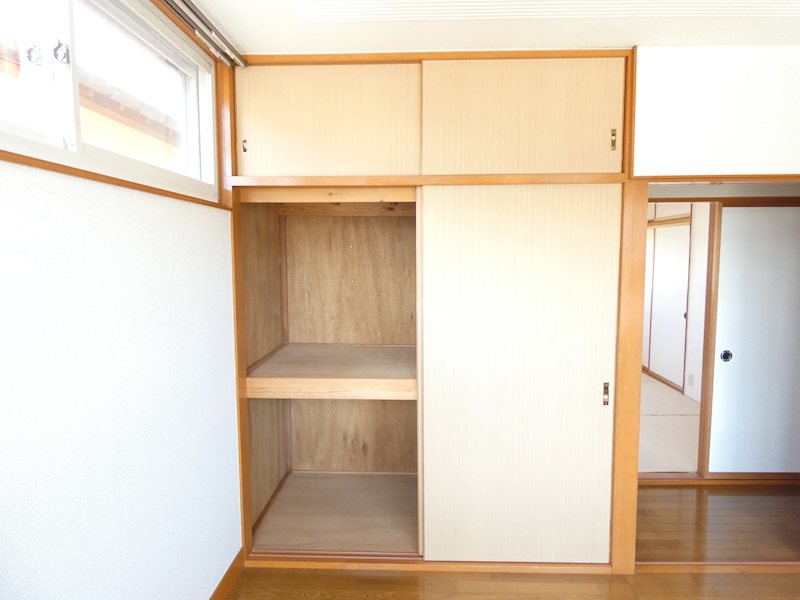 WESTFLATS A棟 収納